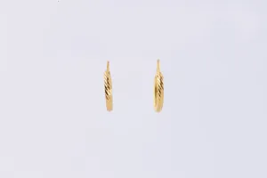 22k Yellow Gold Small Hoop Huggie Earrings (1.04g.)