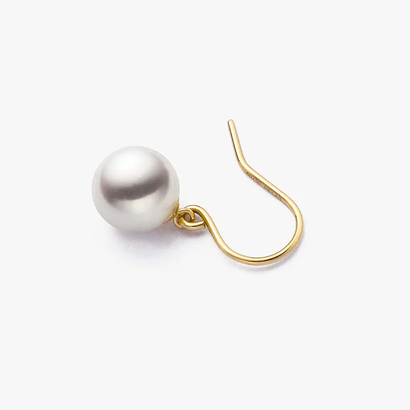 Akoya Pearl 18K Gold Classic Hook Earrings