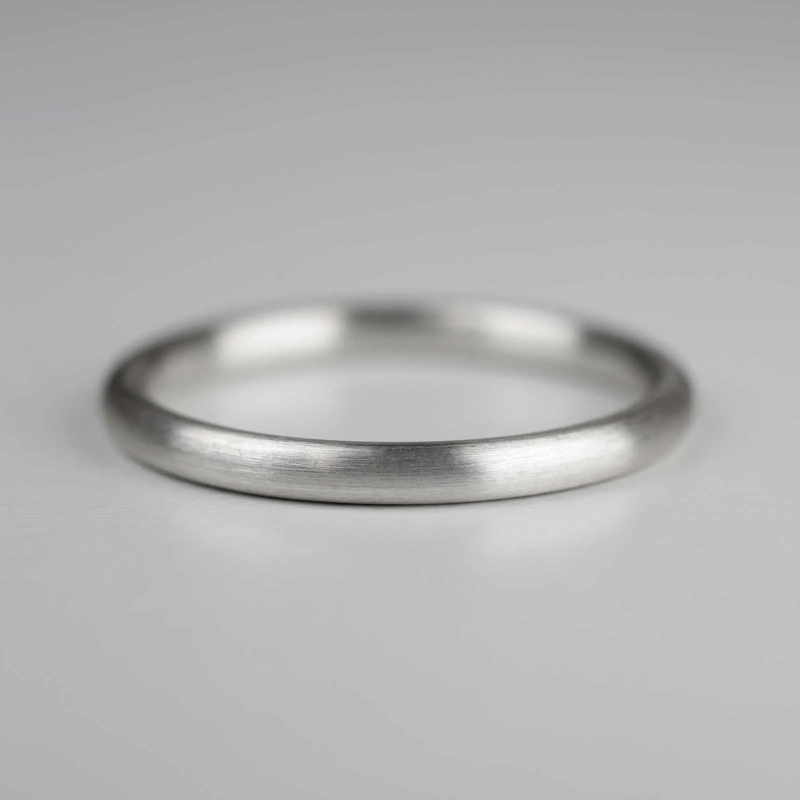 European Style Simple Band •