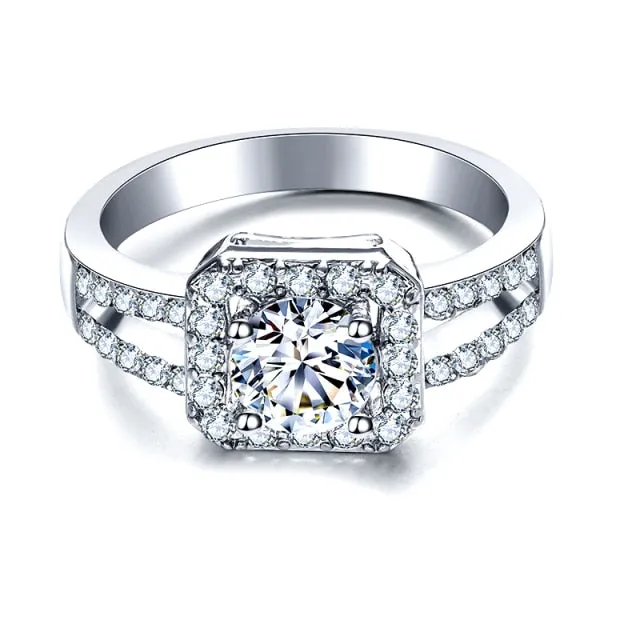 Fashion Luxury Crystal Engagement Ring for Women AAA White Cubic Zirconia Silver color Rings