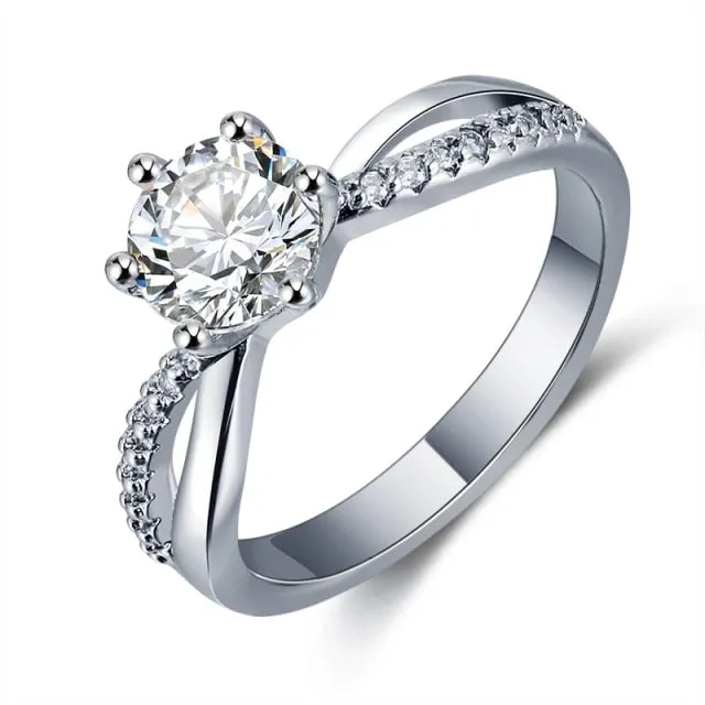 Fashion Luxury Crystal Engagement Ring for Women AAA White Cubic Zirconia Silver color Rings