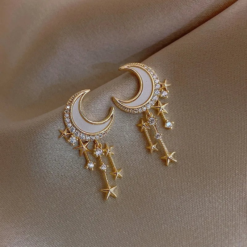 Korean New Exquisite Honey Bee Pearl Earrings Fashion Temperament Versatile Small Earrings Elegant Ladies Jewelry 2021 New