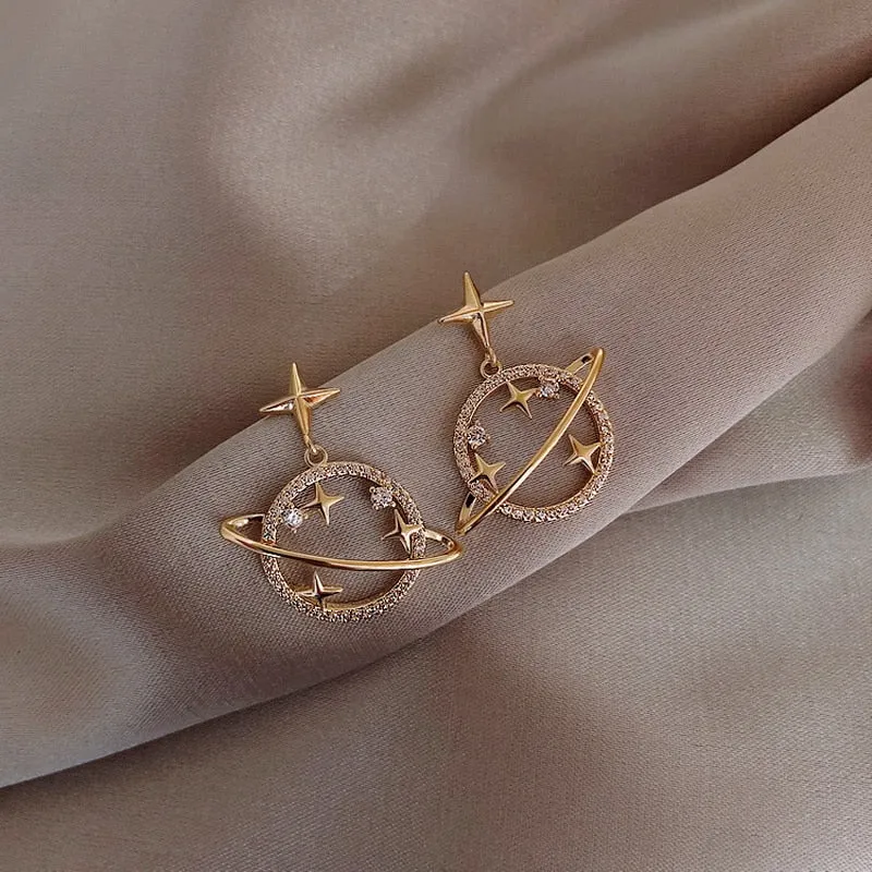 Korean New Exquisite Honey Bee Pearl Earrings Fashion Temperament Versatile Small Earrings Elegant Ladies Jewelry 2021 New