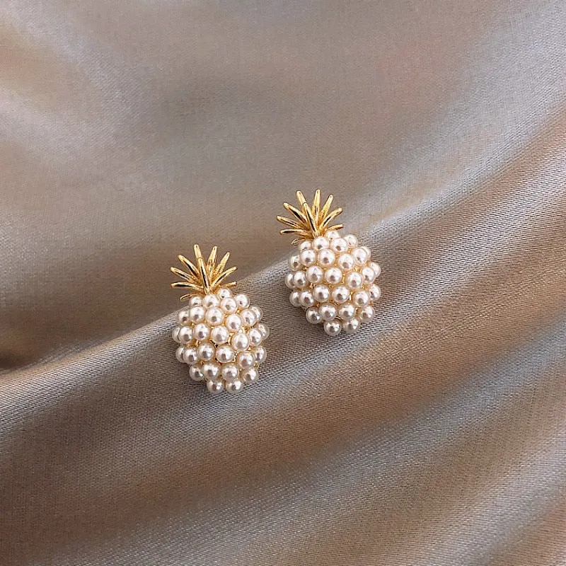 Korean New Exquisite Honey Bee Pearl Earrings Fashion Temperament Versatile Small Earrings Elegant Ladies Jewelry 2021 New
