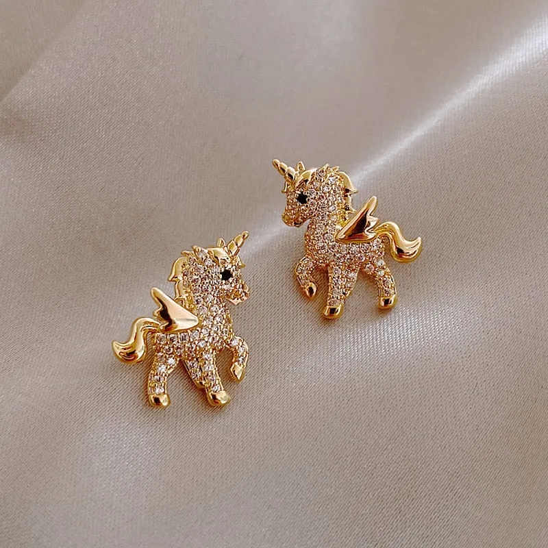 Korean New Exquisite Honey Bee Pearl Earrings Fashion Temperament Versatile Small Earrings Elegant Ladies Jewelry 2021 New