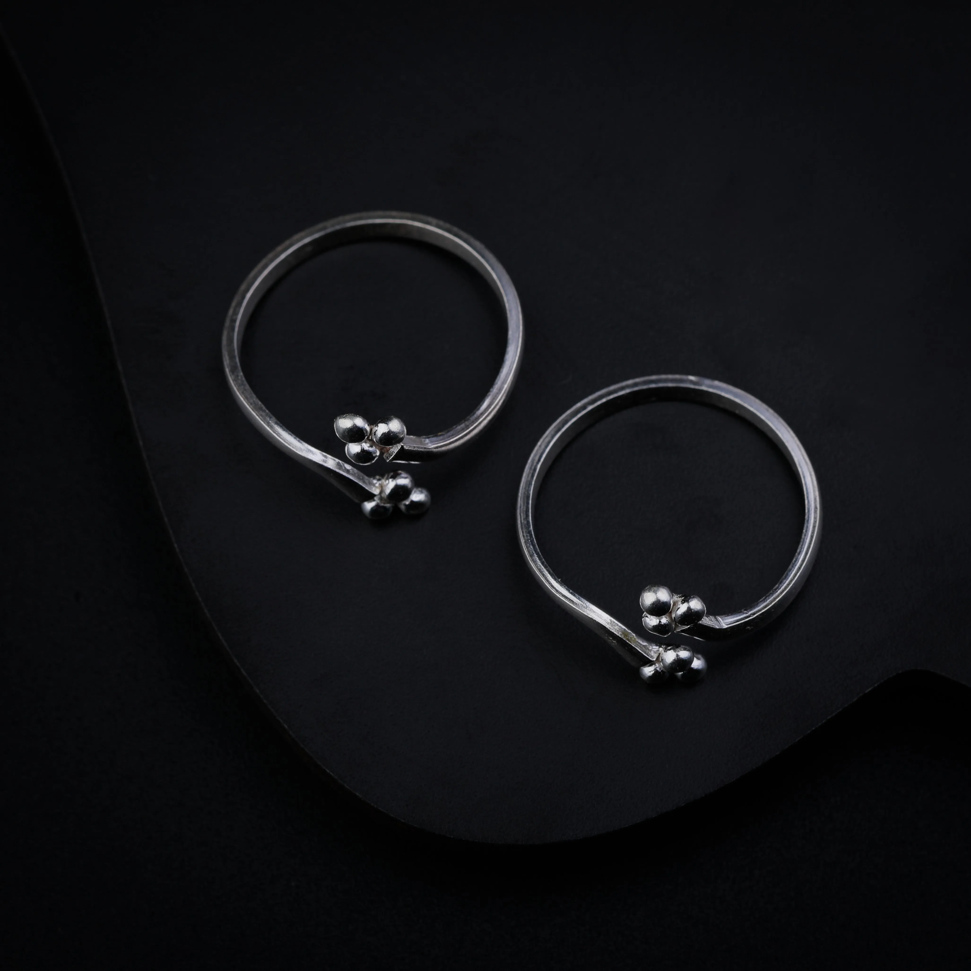 Silver Shiny Delicate Toe Ring