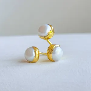 TRIPLE PEARL RING