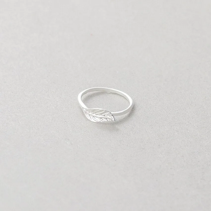 Vintage Romantic Leaf Finger Ring Mothers Day Gift